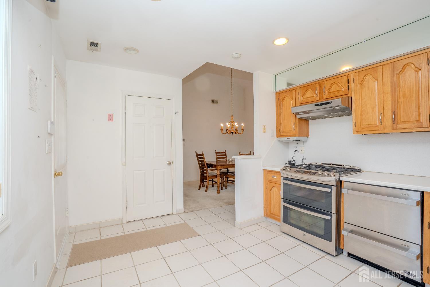1 Rutland Lane, Unit F Monroe Township, NJ 08831 - Photo 17 of 26