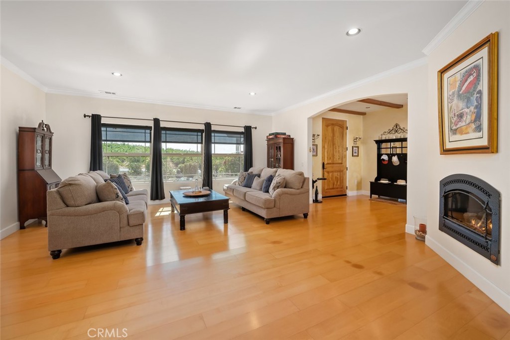 6172 Hawk Ridge Place San Miguel, CA 93451 - Photo 4 of 74