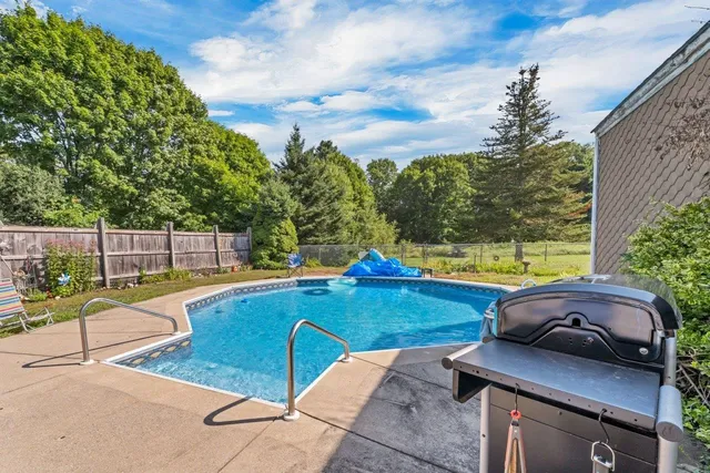 $499,900 | 347 Pembroke Street, Pembroke, NH 03275