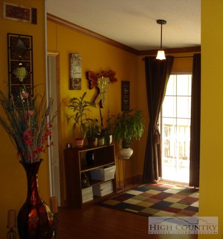 378 Silverleaf Road Zionville, NC 28698 - Photo 5 of 19 Gallery Image 5