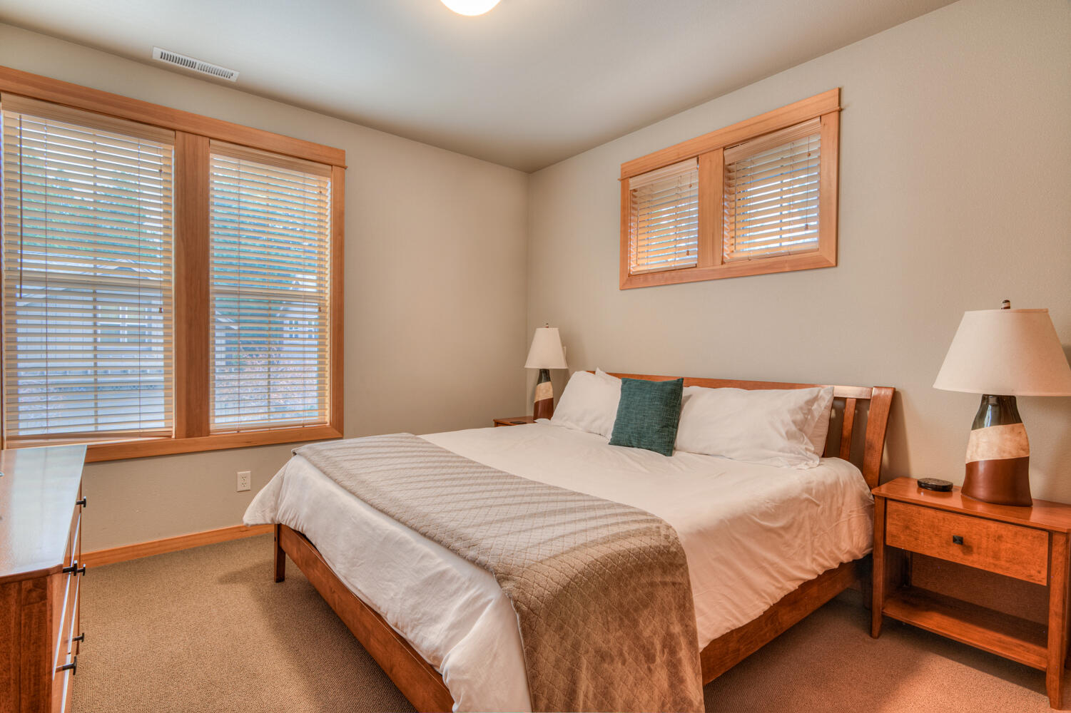 57135 Evergreen Loop Sunriver, OR 97707 - Photo 17 of 24 57135 Evergreen Loop, Bend, OR - 21