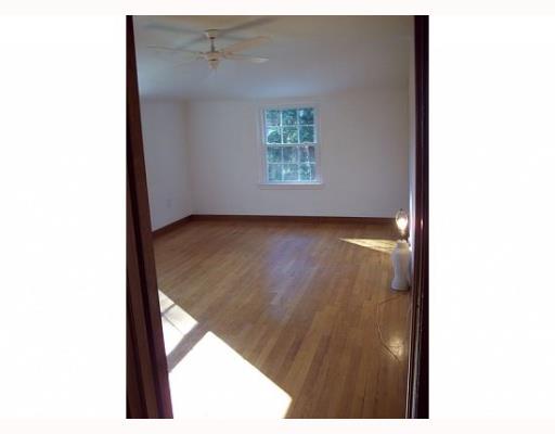 383 Sunset Road Pittsburgh, PA 15237 - Photo 7 of 17 Master Bedroom.
