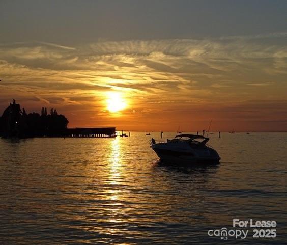4455 Reed Crk Drive, Unit 101 Sherrills Ford, NC 28673 - Photo 32 of 34 a view of a ocean view