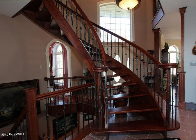 48 Kennedy Road Honesdale, PA 18431 - Photo 13 of 42