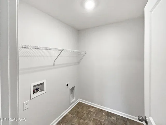 $398,000 | 8125 Dennis Fox Lane, Knoxville, TN 37938