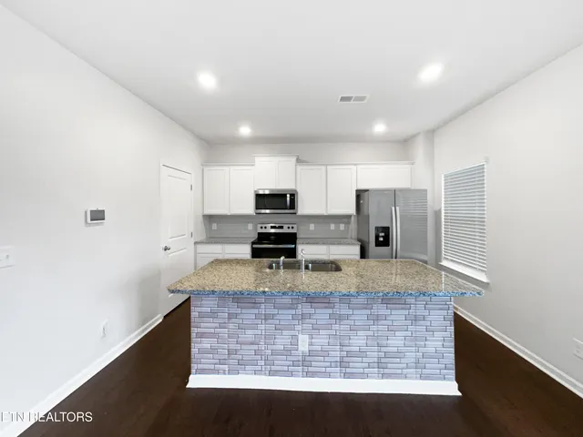 $398,000 | 8125 Dennis Fox Lane, Knoxville, TN 37938