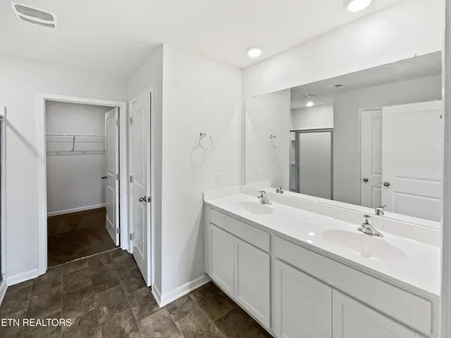 $398,000 | 8125 Dennis Fox Lane, Knoxville, TN 37938