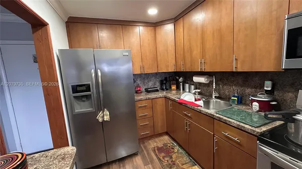 $237,900 | 1075 West 68th Street, Unit 403, Hialeah, FL 33014