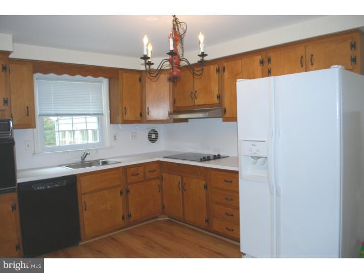 103 Deerfield Road Broomall, PA 19008 - Photo 5 of 18 Kitchen