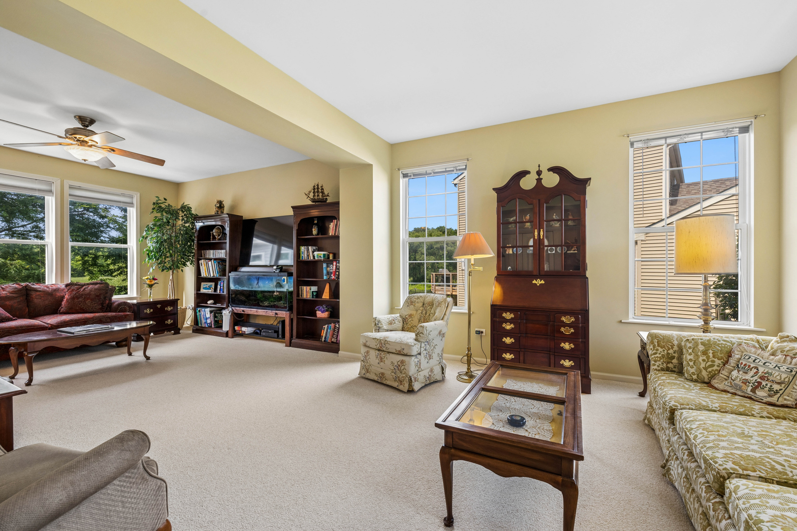 2312 Cascade Circle Round Lake, IL 60073 - Photo 10 of 28