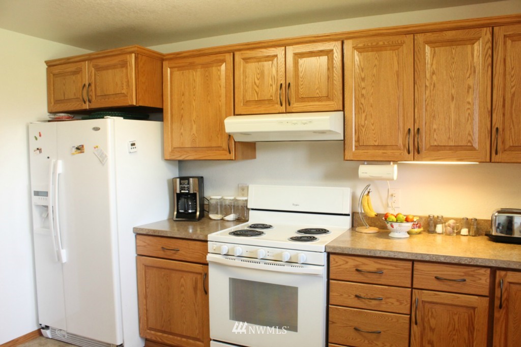 2644 Rd F Northeast Moses Lake, WA 98837 - Photo 3 of 15 Gallery Image 3