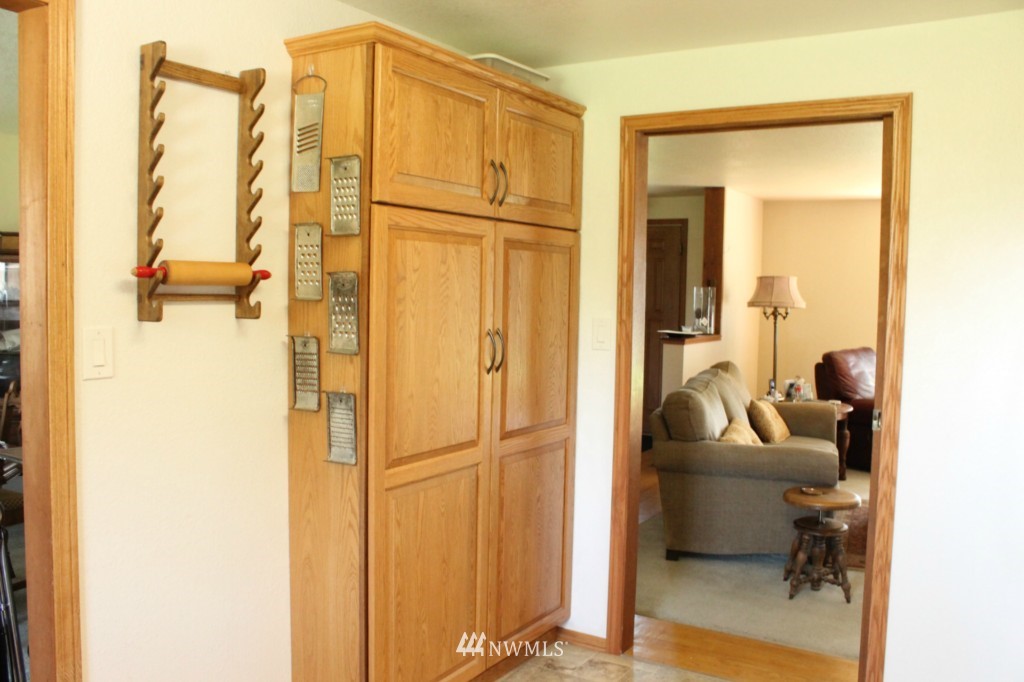2644 Rd F Northeast Moses Lake, WA 98837 - Photo 4 of 15 Gallery Image 4