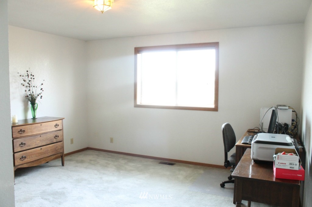 2644 Rd F Northeast Moses Lake, WA 98837 - Photo 8 of 15 Gallery Image 8