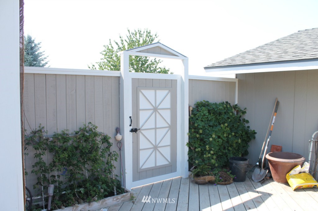 2644 Rd F Northeast Moses Lake, WA 98837 - Photo 10 of 15 Gallery Image 10
