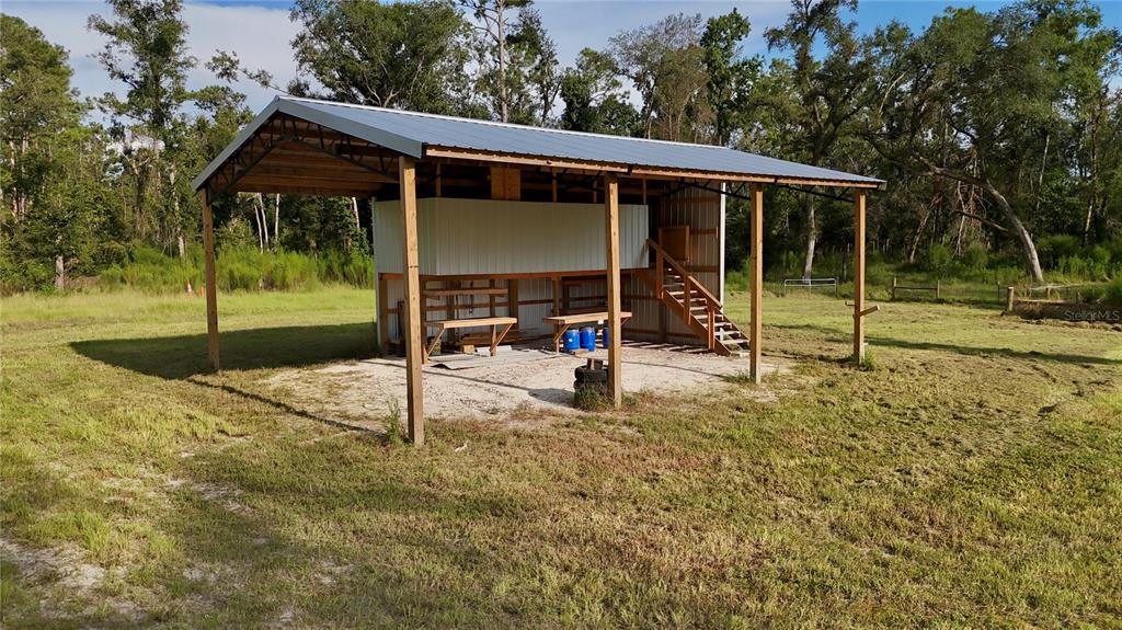 4008 77th Boulevard Jasper, FL 32052 - Photo 16 of 35 a view of a house with backyard