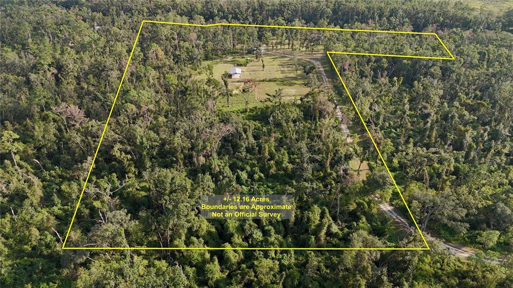 4008 77th Boulevard Jasper, FL 32052 - Photo 2 of 35 a view of a tennis court