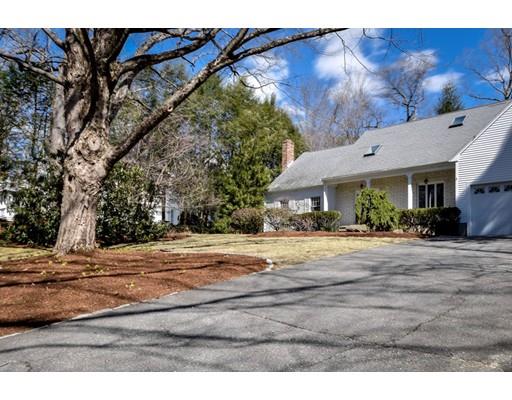 33 Chestnut Street Wellesley, MA 02481 - Photo 17 of 17 a front view of a house with a yard