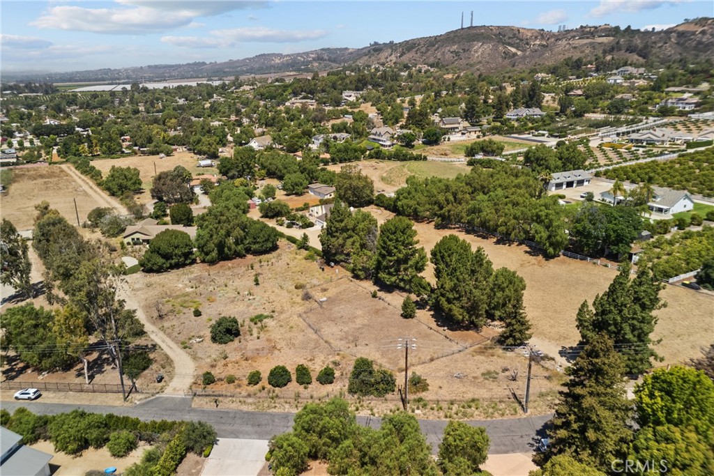 2425 Duval Road Camarillo, CA 93012 - Photo 36 of 45
