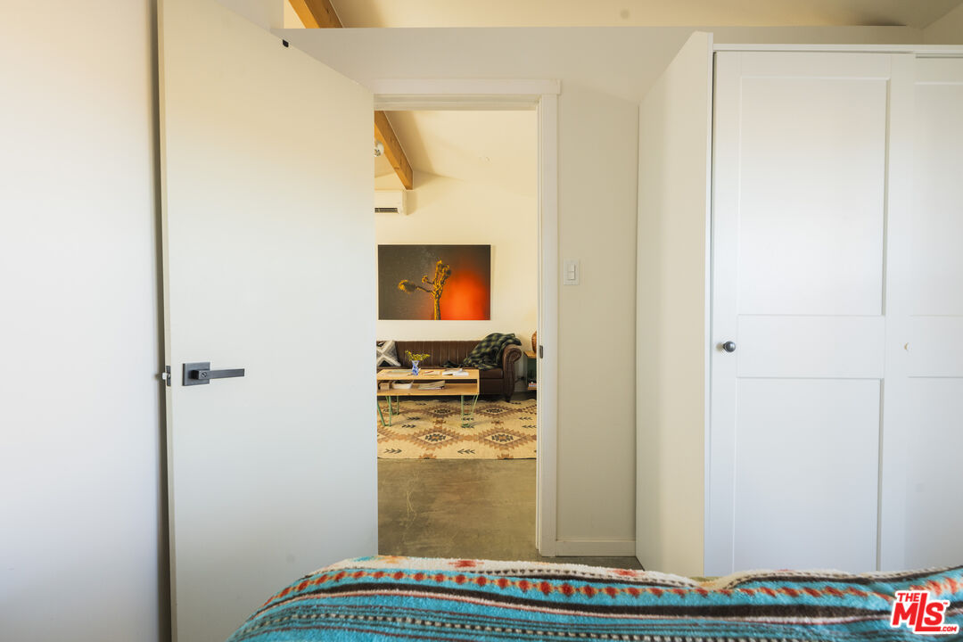 1304 Mile Square Road Joshua Tree, CA 92252 - Photo 14 of 37