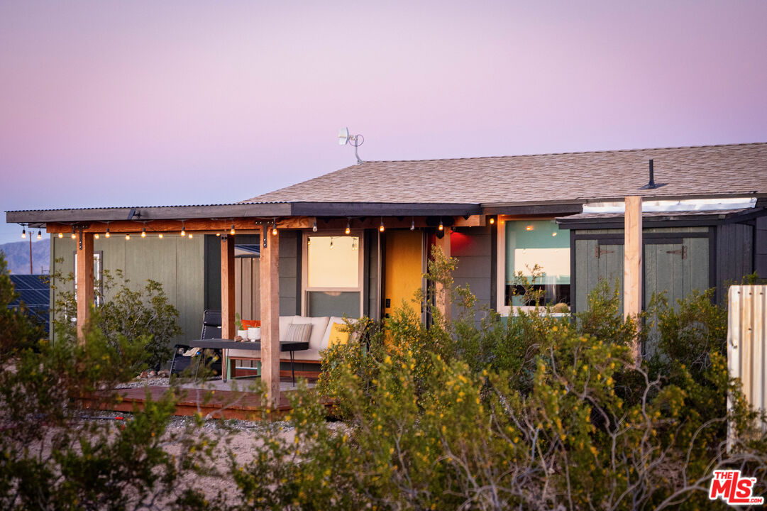 1304 Mile Square Road Joshua Tree, CA 92252 - Photo 18 of 37