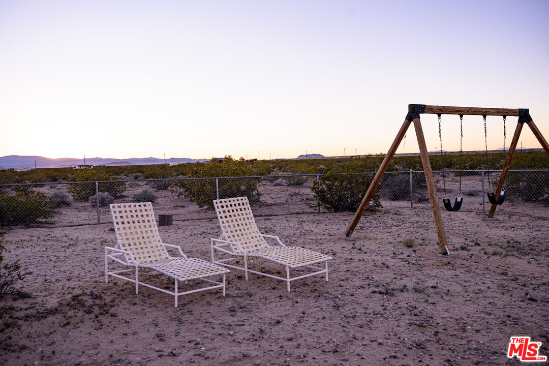 1304 Mile Square Road Joshua Tree, CA 92252 - Photo 29 of 37