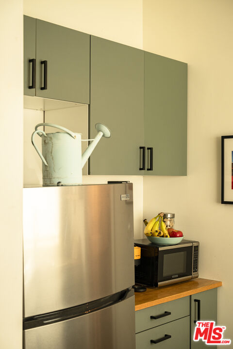 1304 Mile Square Road Joshua Tree, CA 92252 - Photo 9 of 37