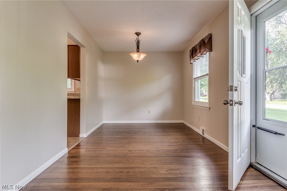 4755 Wake Robin Road Mentor, OH 44060 - Photo 13 of 35