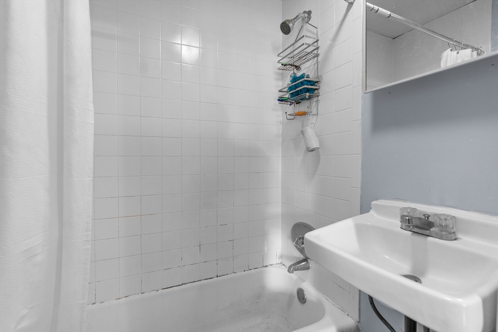 23 Brow Street Fall River, MA 02721 - Photo 24 of 42