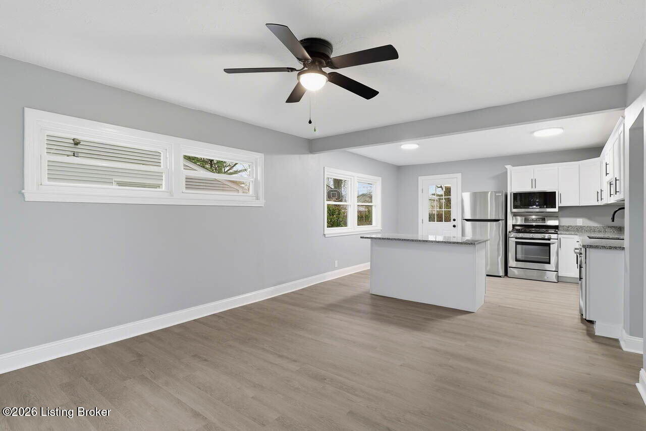 5311 Red Leaf Road Louisville, KY 40218 - Photo 5 of 34 5311 Red Leaf Rd - 6