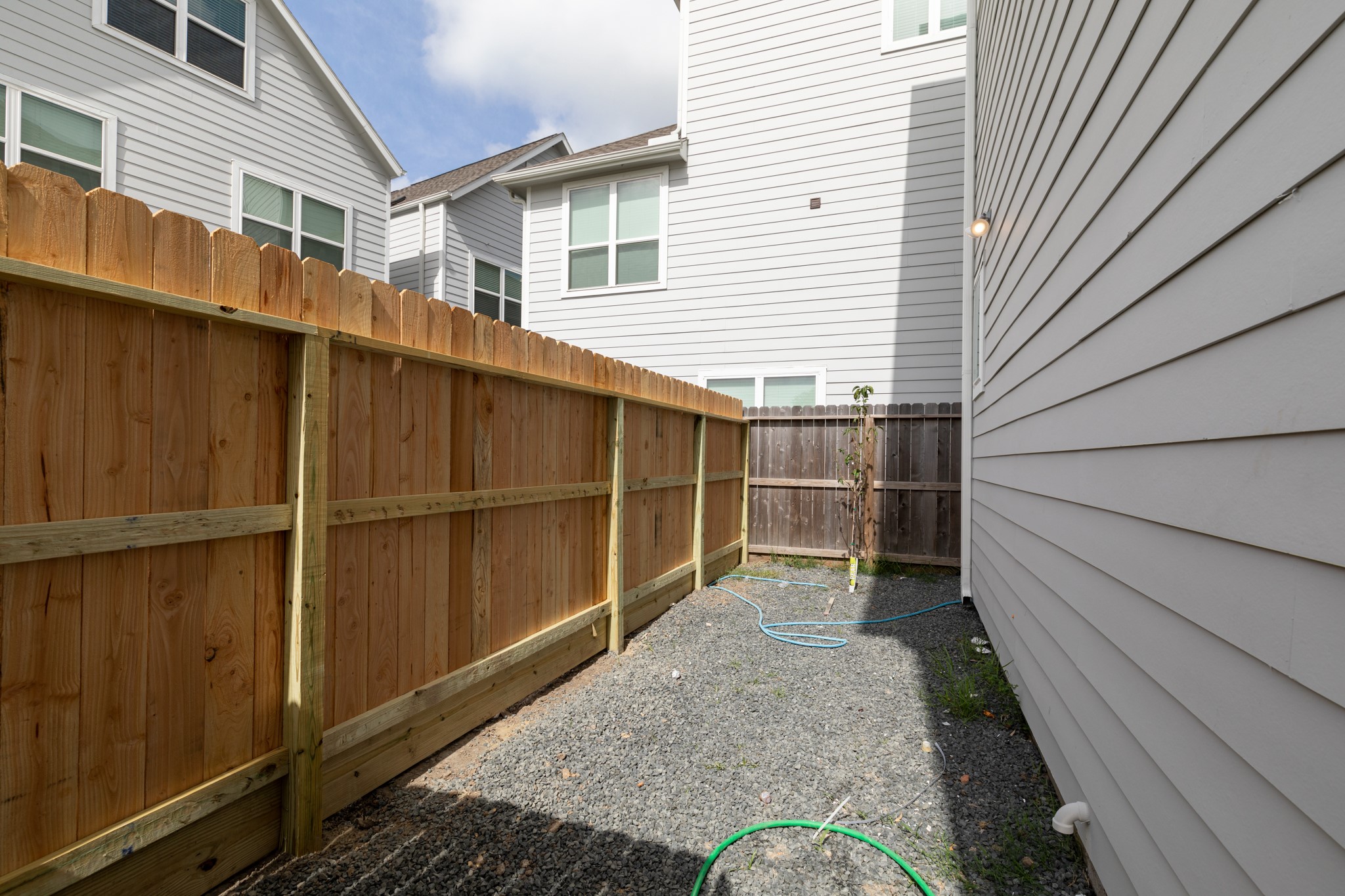 603 H Link Road Houston, TX 77009 - Photo 6 of 47