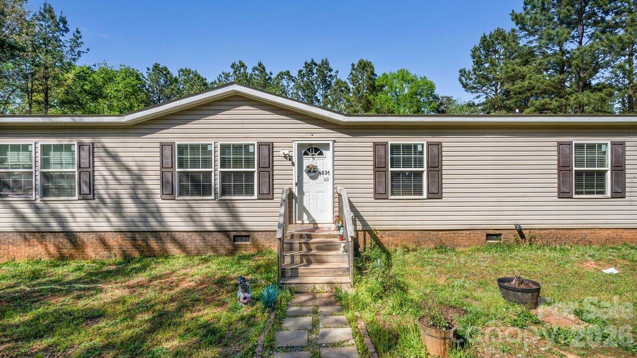4034 James Lovelace Road Shelby, NC 28152 - Photo 2 of 31