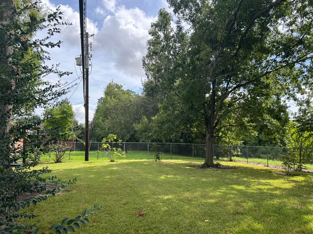 8510 Ruthby Street Houston, TX 77061 - Photo 9 of 12 Gallery Image 9