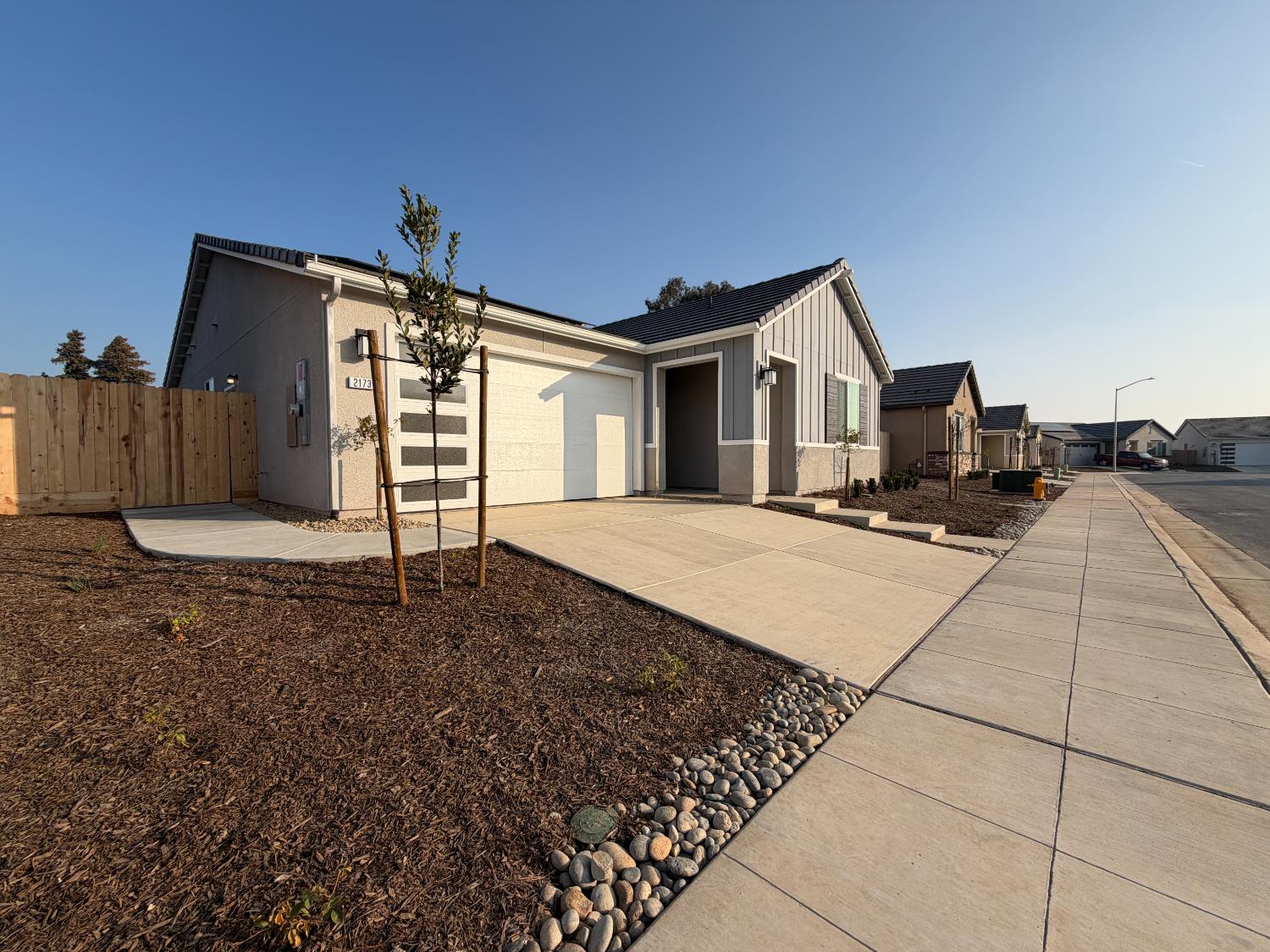 2173 North Renn Avenue Clovis, CA 93619 - Photo 2 of 30