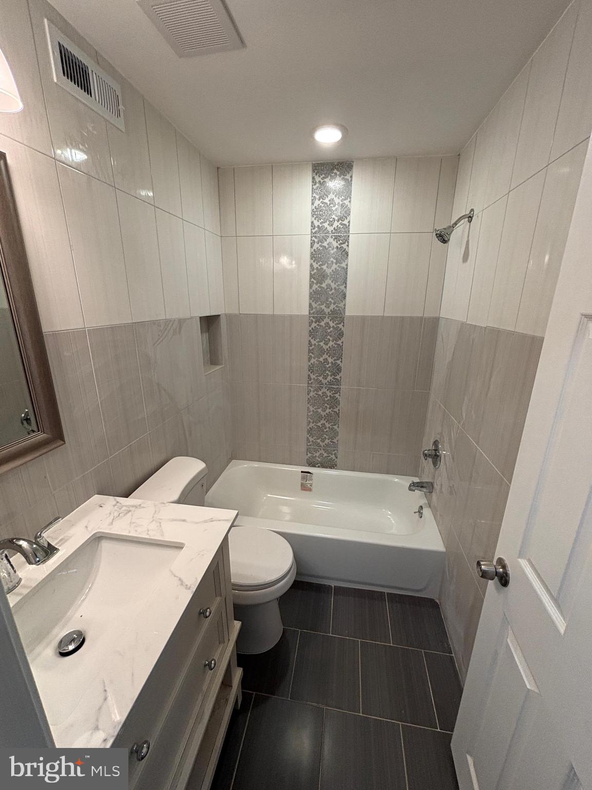 1616 North Redfield Street Philadelphia, PA 19151 - Photo 21 of 42 Hallway bathroom