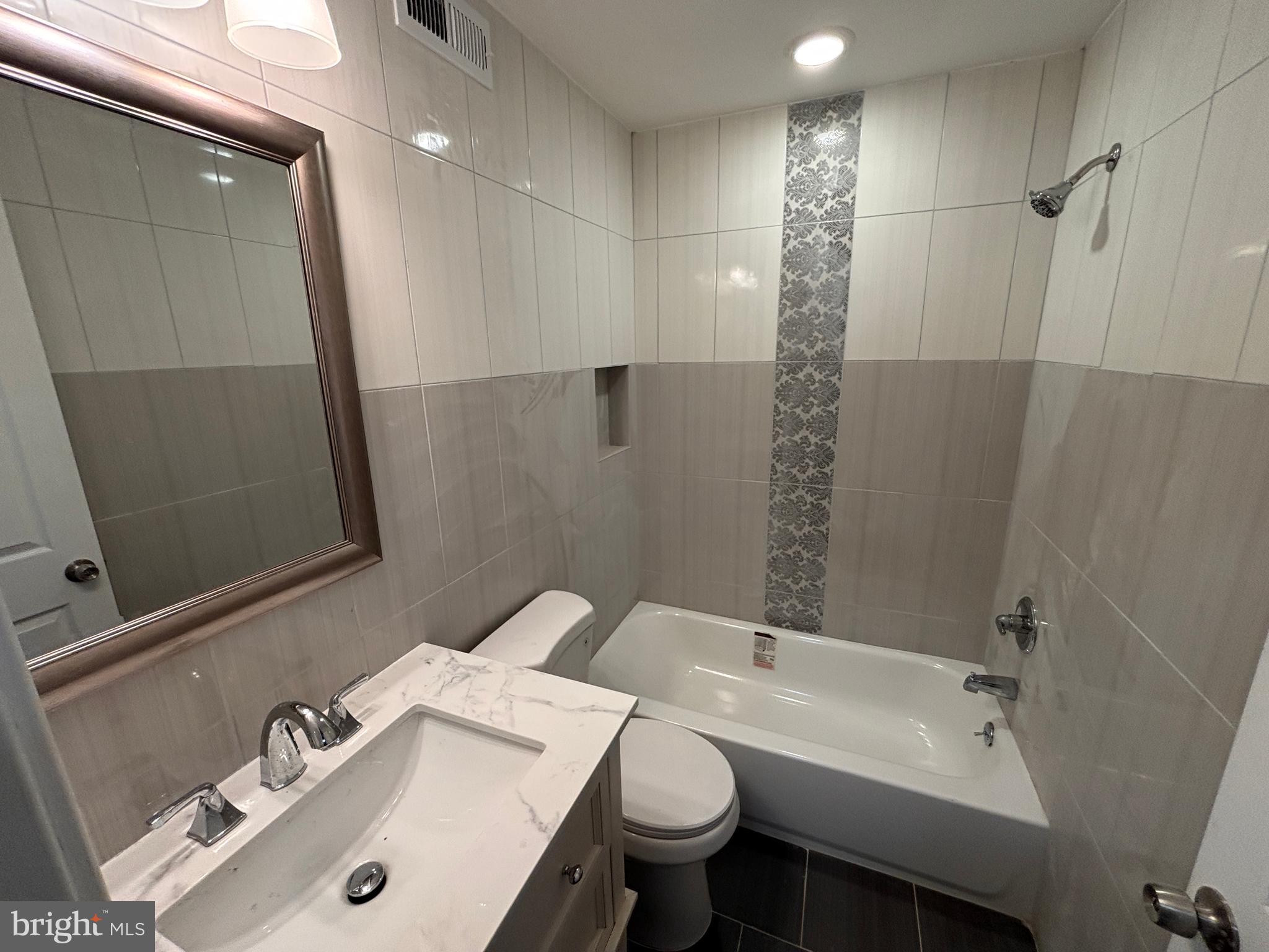 1616 North Redfield Street Philadelphia, PA 19151 - Photo 23 of 42 Hallway bathroom
