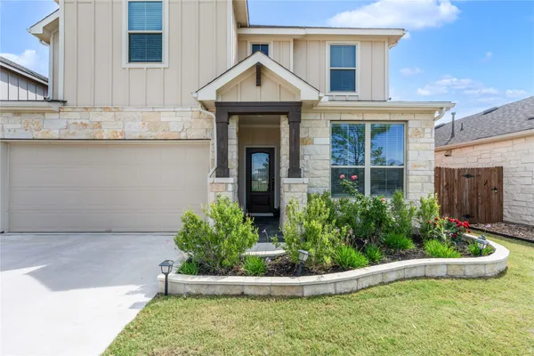 $589,000 | 204 Janelle Lane, Liberty Hill, TX 78642
