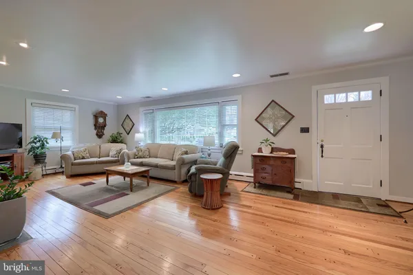 $575,000 | 243 Primrose Avenue, Lancaster, PA 17601
