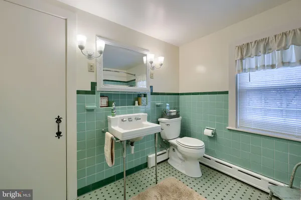 $575,000 | 243 Primrose Avenue, Lancaster, PA 17601