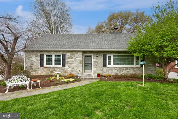 $575,000 | 243 Primrose Avenue, Lancaster, PA 17601