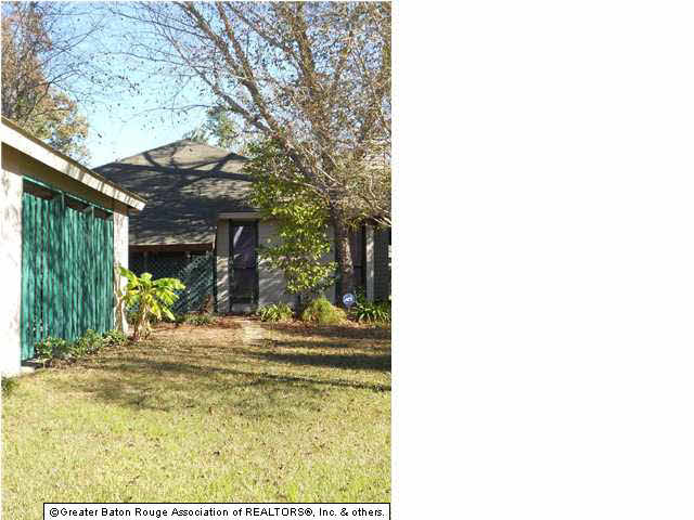 15639 Springwood Avenue Baton Rouge, LA 70817 - Photo 1 of 12 Gallery Image 1