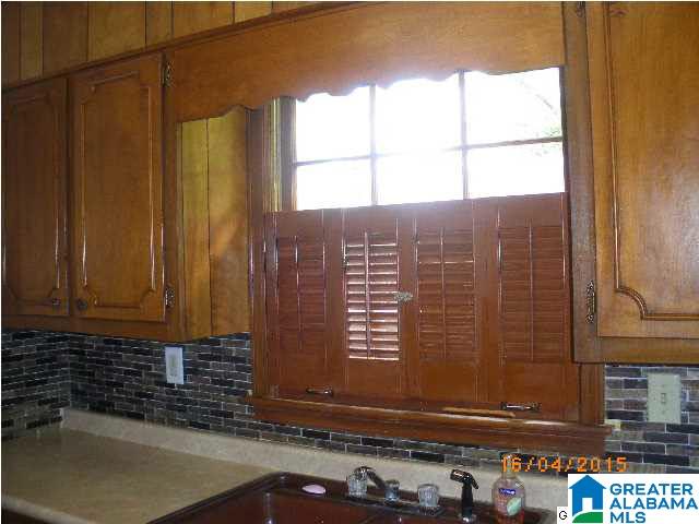 984 Ridgewood Circle Birmingham, AL 35235 - Photo 4 of 10