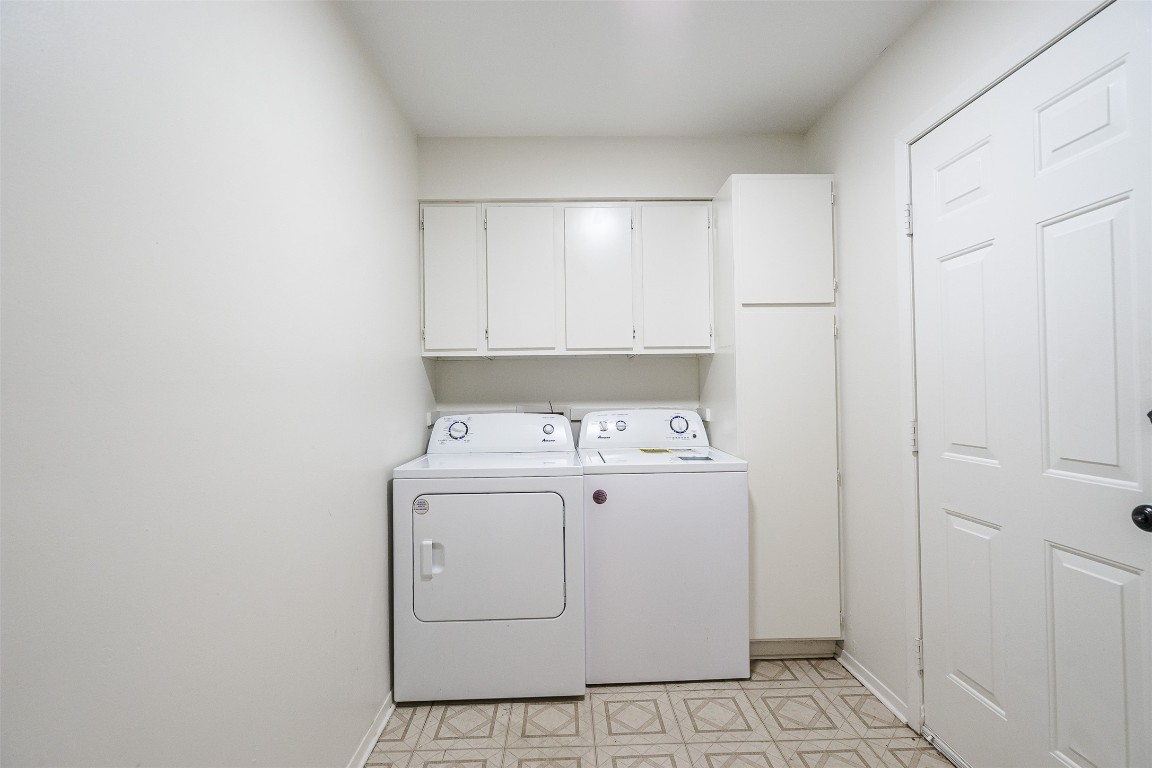 2106 Lamplight Village Circle, Unit A Austin, TX 78727 - Photo 8 of 19 a utility room with dryer and washer