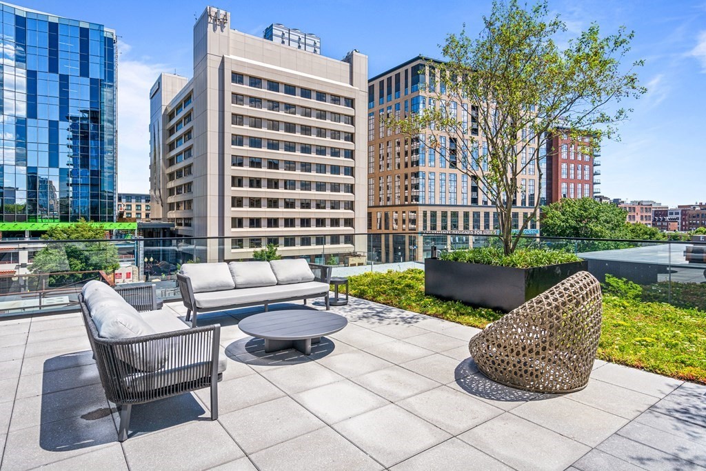 100 Shawmut Avenue, Unit 301 Boston, MA 02118 - Photo 15 of 20