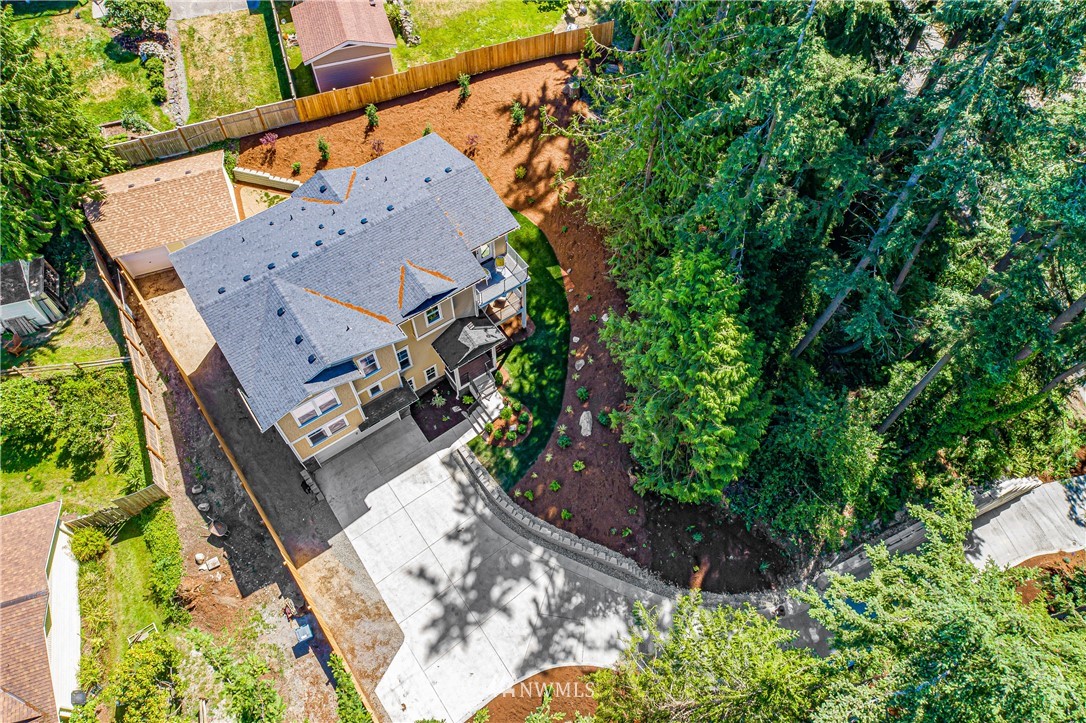 7329 182nd Street Southwest Edmonds, WA 98026 - Photo 2 of 36 Gallery Image 2