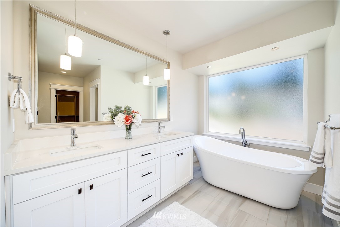 7329 182nd Street Southwest Edmonds, WA 98026 - Photo 16 of 36 Gallery Image 16