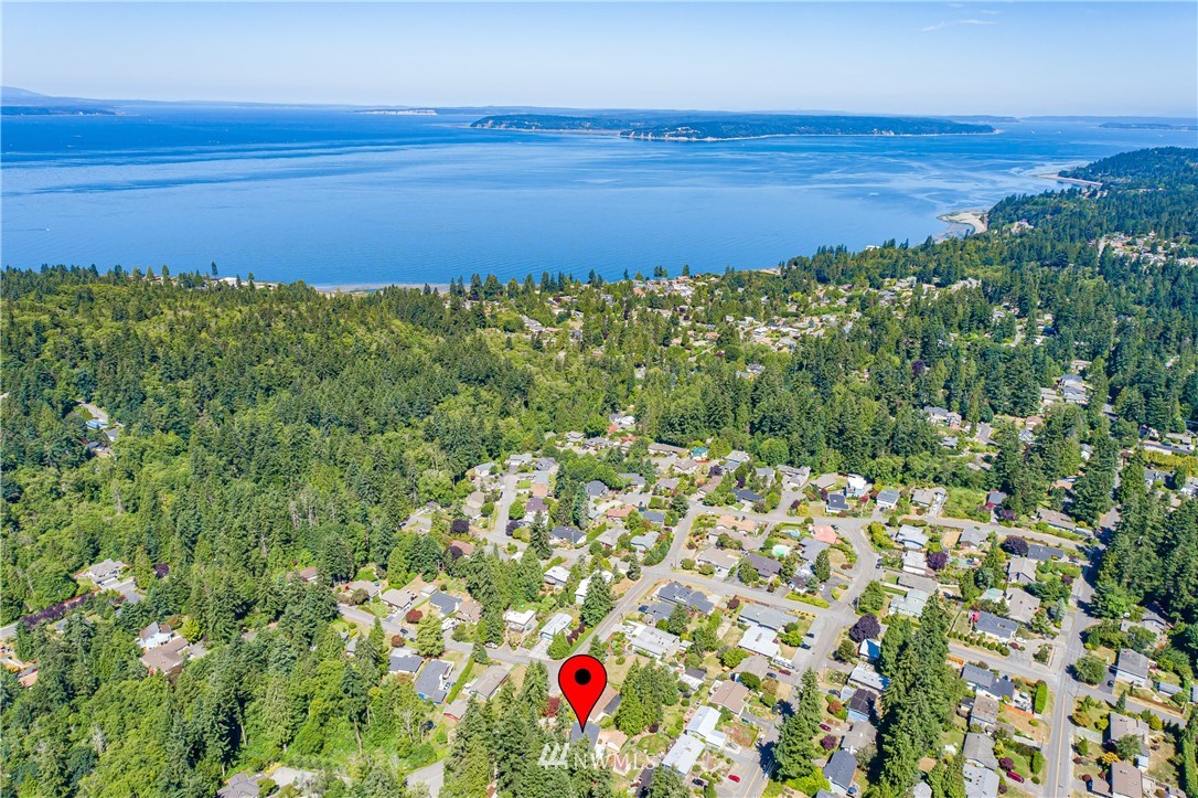 7329 182nd Street Southwest Edmonds, WA 98026 - Photo 30 of 36 Gallery Image 30