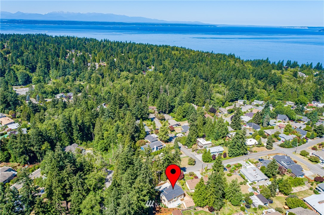 7329 182nd Street Southwest Edmonds, WA 98026 - Photo 32 of 36 Gallery Image 32