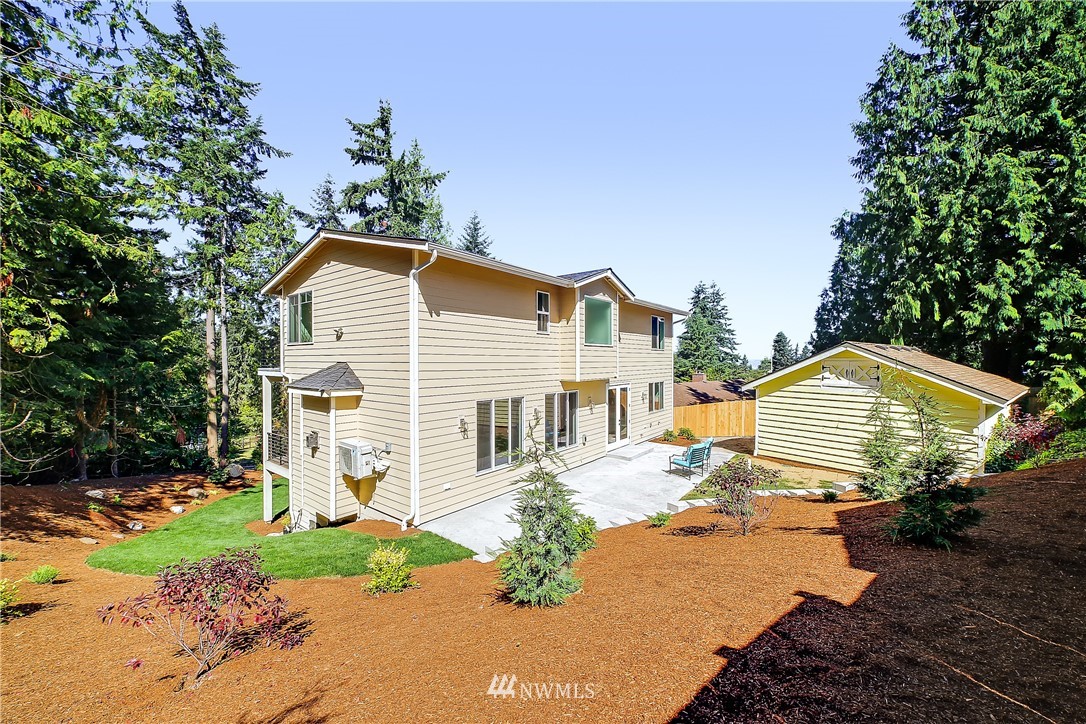 7329 182nd Street Southwest Edmonds, WA 98026 - Photo 5 of 36 Gallery Image 5