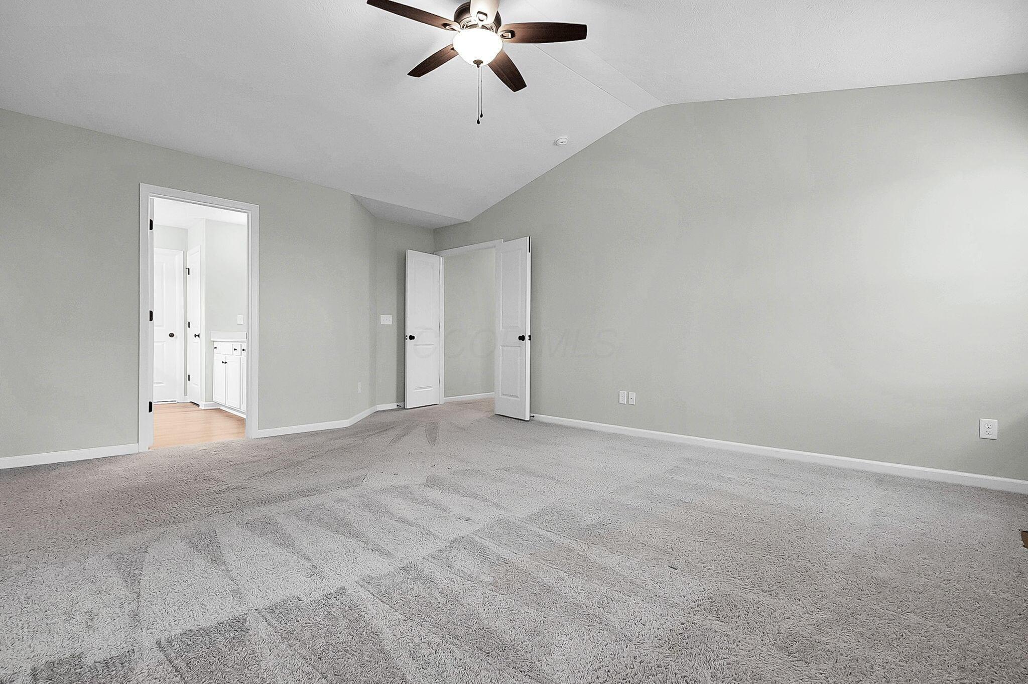 56 Chambers Bay Road Commercial Point, OH 43116 - Photo 17 of 43 Owner Suite