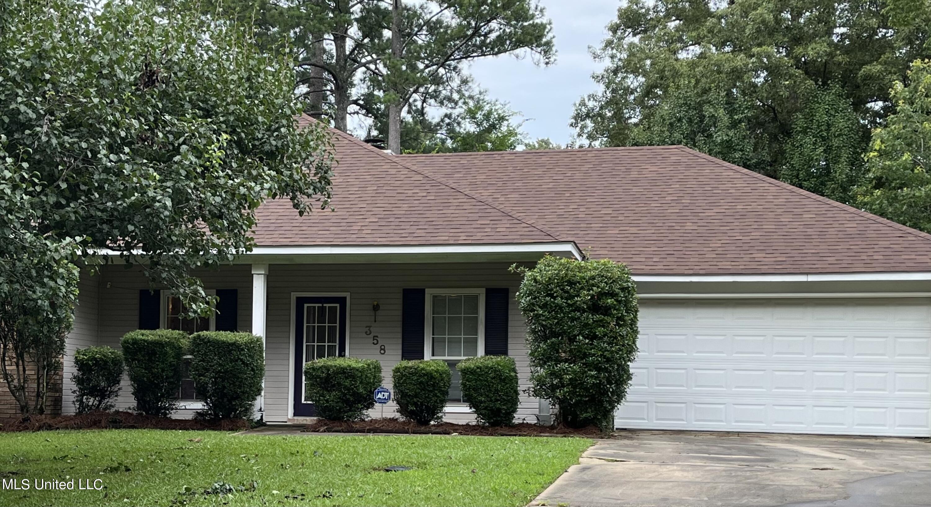358 Lake Dockery Road Byram, MS 39272 - Photo 2 of 2 358 Lake dockery Drive-Front pic2